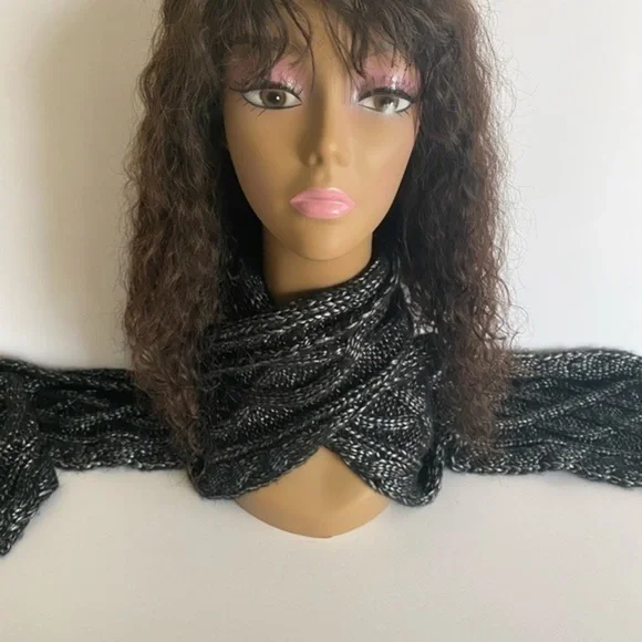 Black Scarf - Picture 3 of 6